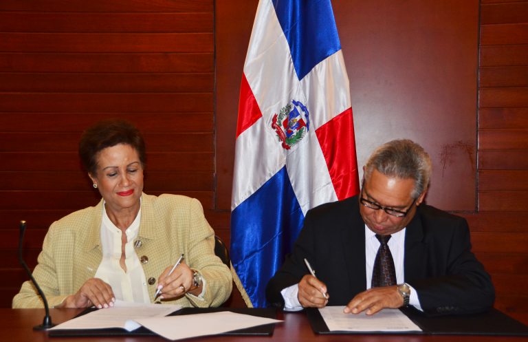 Firma de Acuerdo Entre el Instituto Nacional de Migracion y el