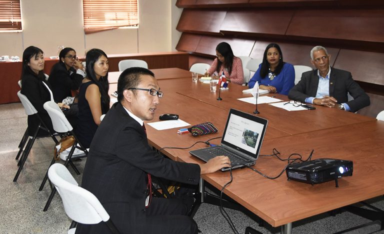 VOLUNTARIO JAPONESES SAN PEDRO Y SANTIAGO - 08