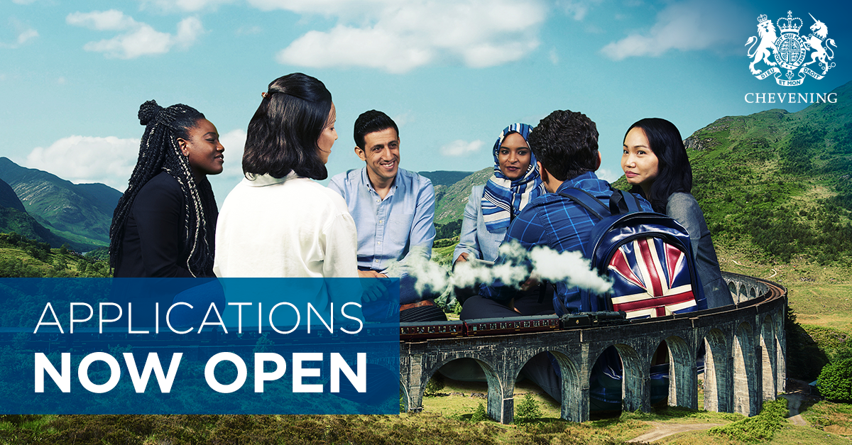 6 AUGUST APPS OPEN FACEBOOK