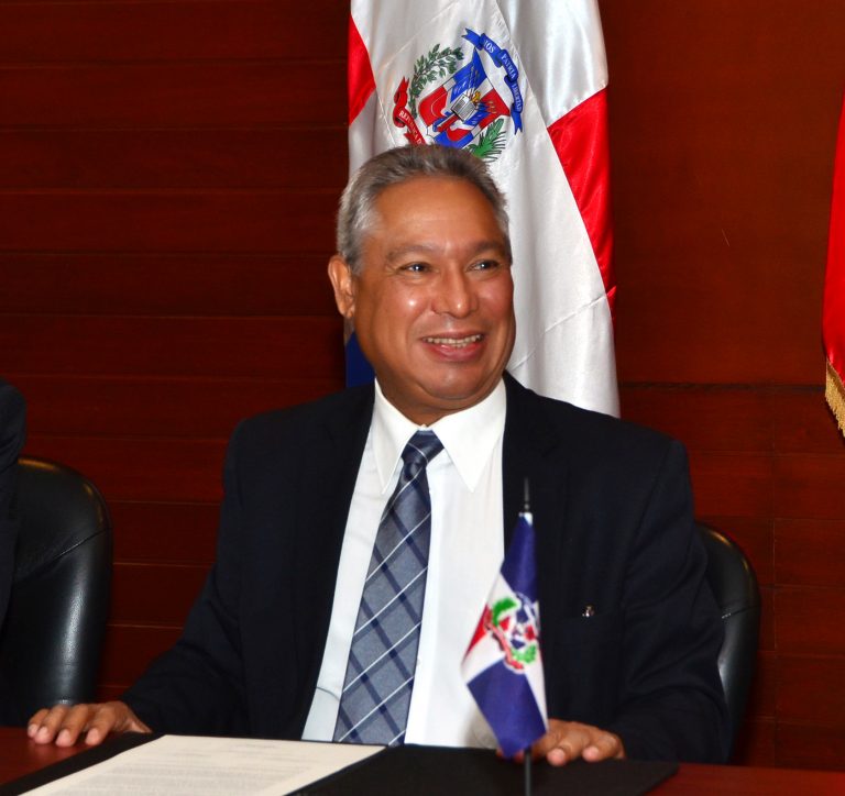 ISIDORO SANTANA - 02