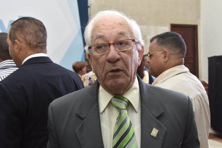 Luis Scheker Ortiz, presidente Academia Dominicana de Historia (3)