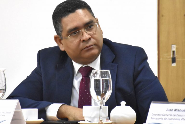 Alexis Cruz, director de la Unidad de Análisis Económico y Social