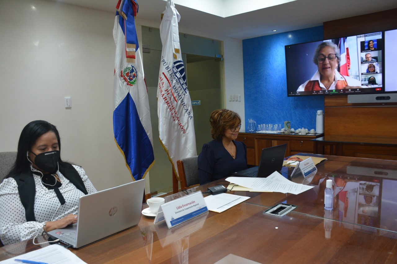 La viceministra de Cooperación Internacional del ministerio de Economía, Planificación y Desarrollo, Olaya Dotel, participa de manera virtual en la presentación programa de apoyo para la mejora del aprovechamiento de CARIFORUM de los compromisos asumidos en el Acuerdo de Asociación Económica (EPA) del 11º FED