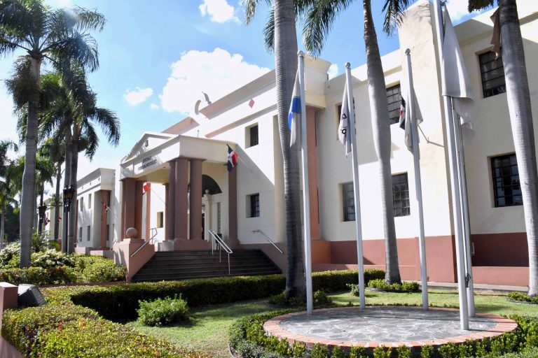 FACHADA MINISTERIO ECONOMIA - 10