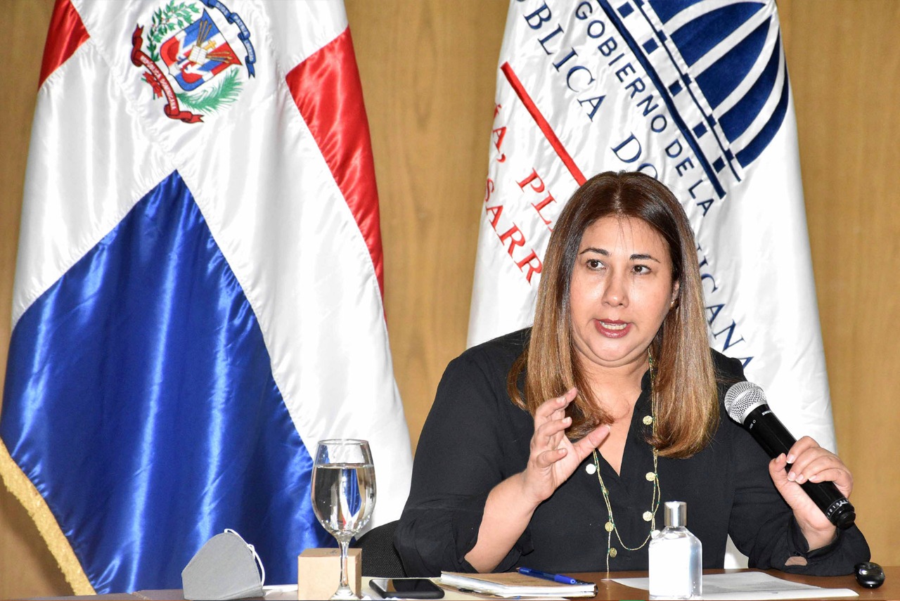 Vielka Polanco, directora ejecutiva del Centro Nacional de Fomento y Promoción de las Asociaciones sin fines de Lucro.