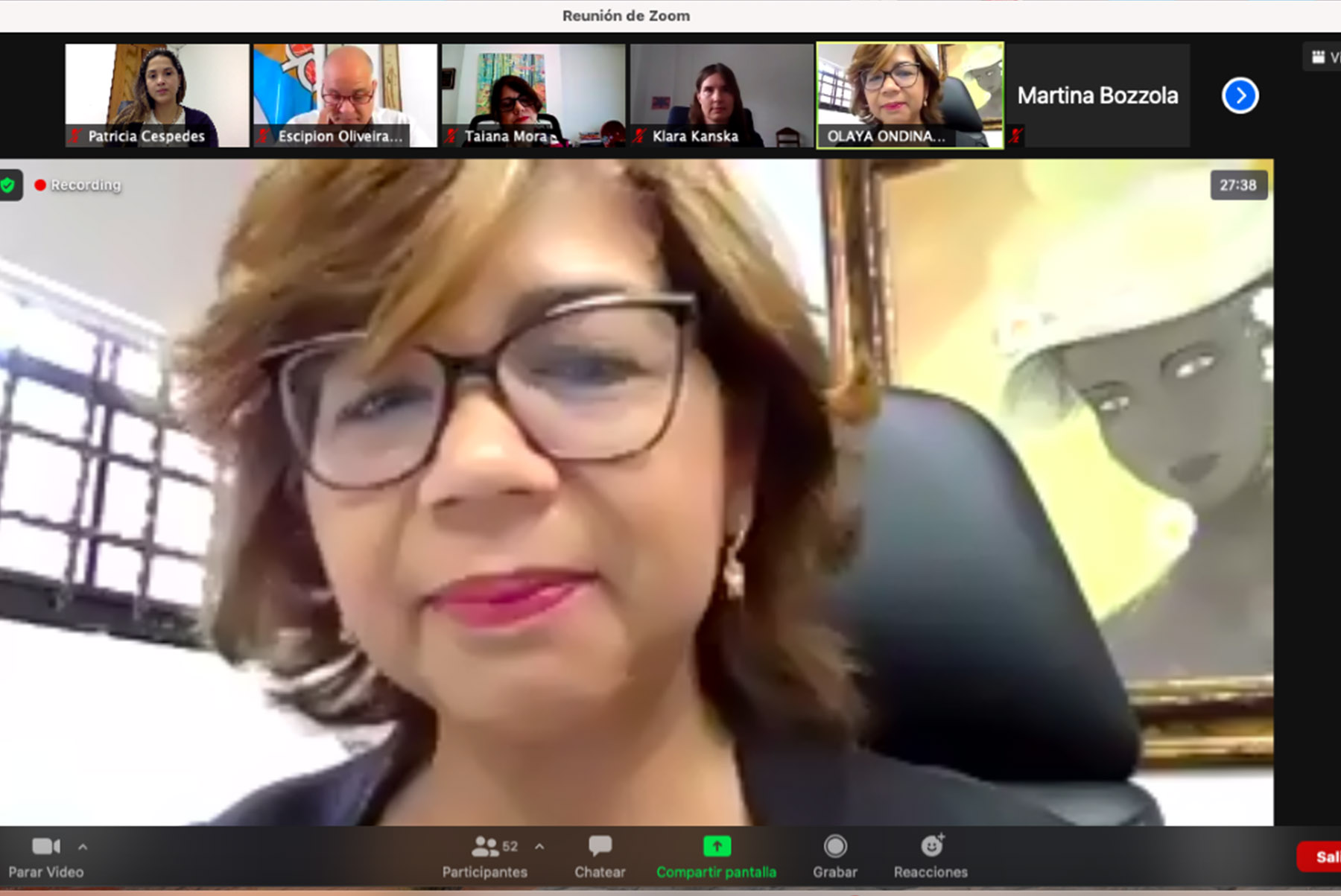 Olaya Dotel, viceministra de Cooperación Internacional del Ministerio de Economía, Planificación y Desarrollo y Ordenadora Nacional de los Fondos Europeos para el Desarrollo, participa en el seminario virtual “Producción Sostenible como Instrumento para Exportar y Competir”.