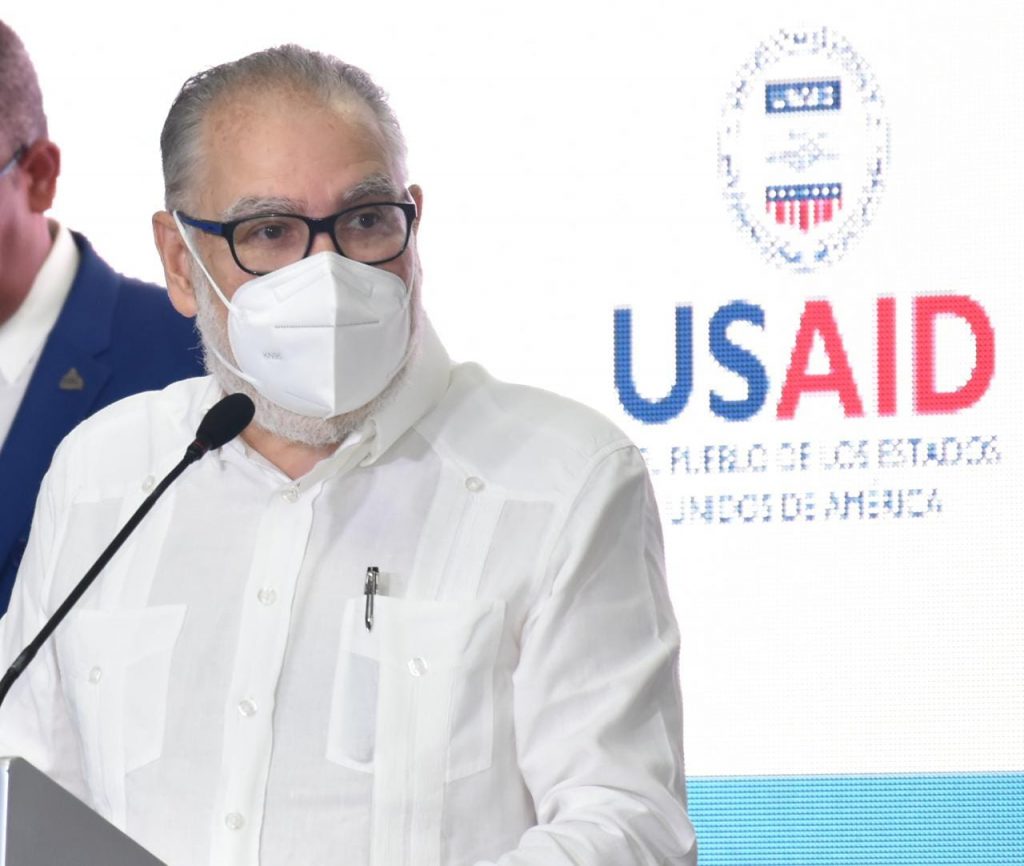 Ministro de Economía, Planificación y Desarrollo, Miguel Ceara Hatton.