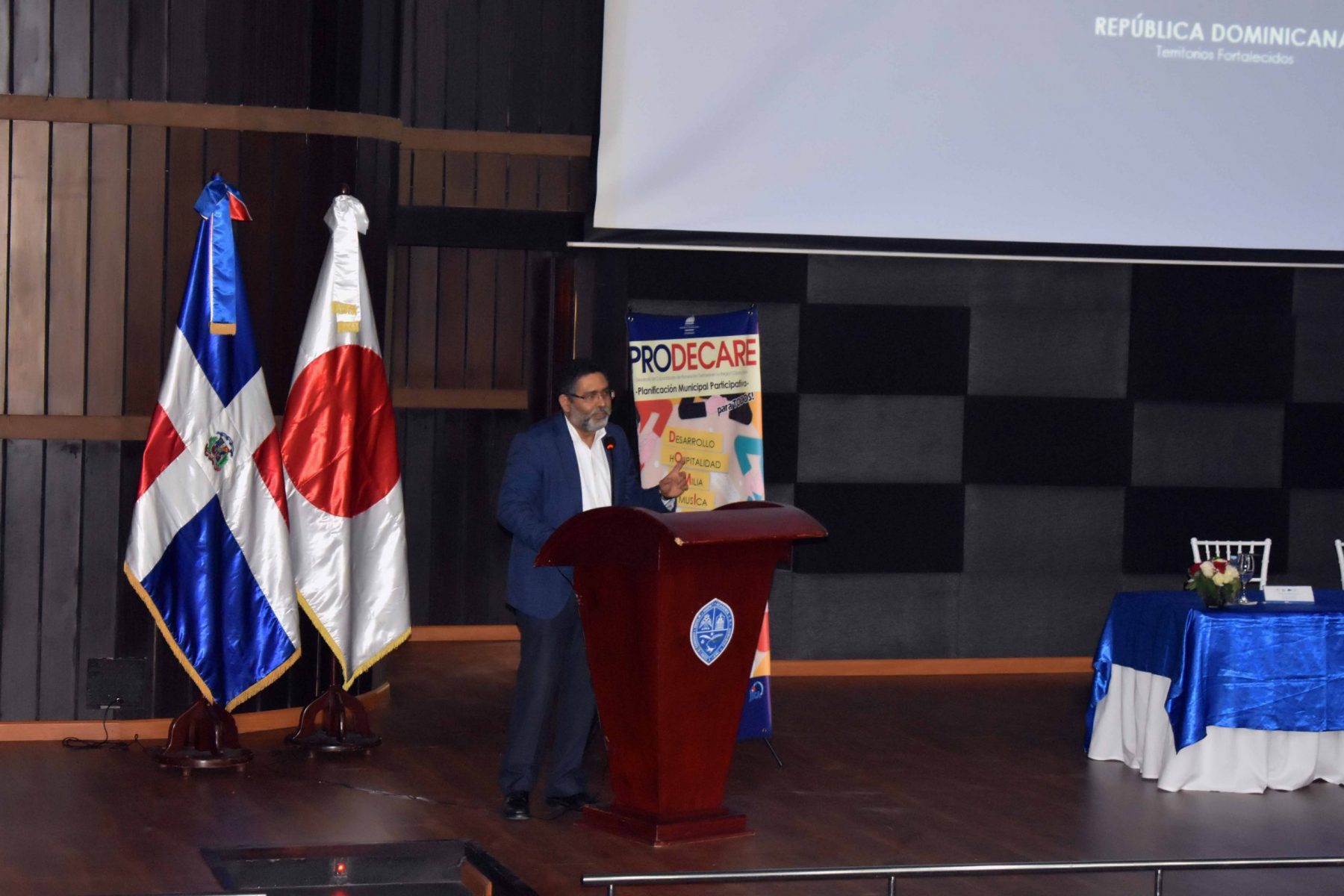 1. El viceministro de Análisis Económico y Social, Alexis Cruz, pronunció las palabras de bienvenida de la actividad correspondiente a la presentación de resultados de la región Sur Oeste