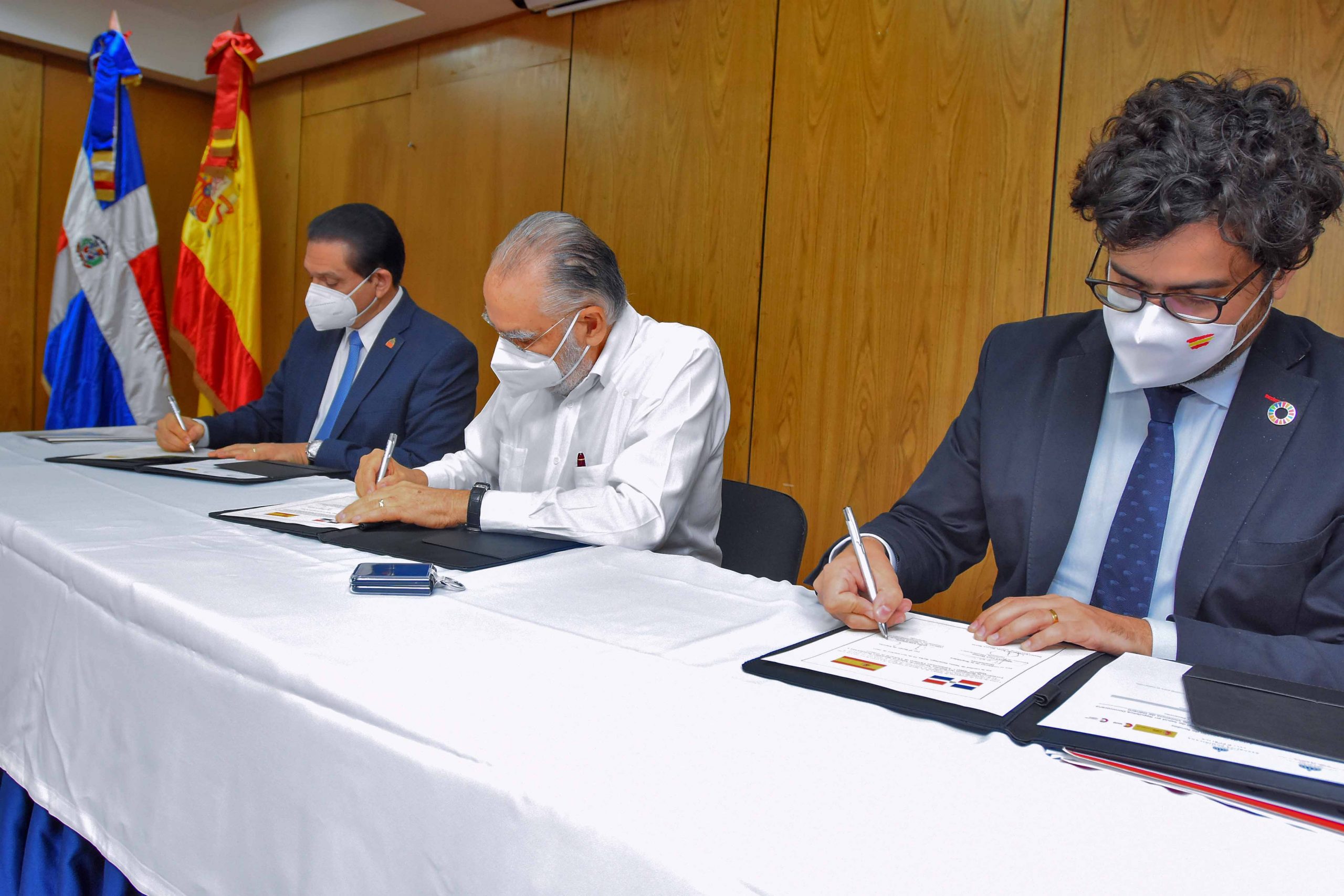 FIRMA DONACION MEPYD-ESPAÑA Y SALUB PUBLICA - 09