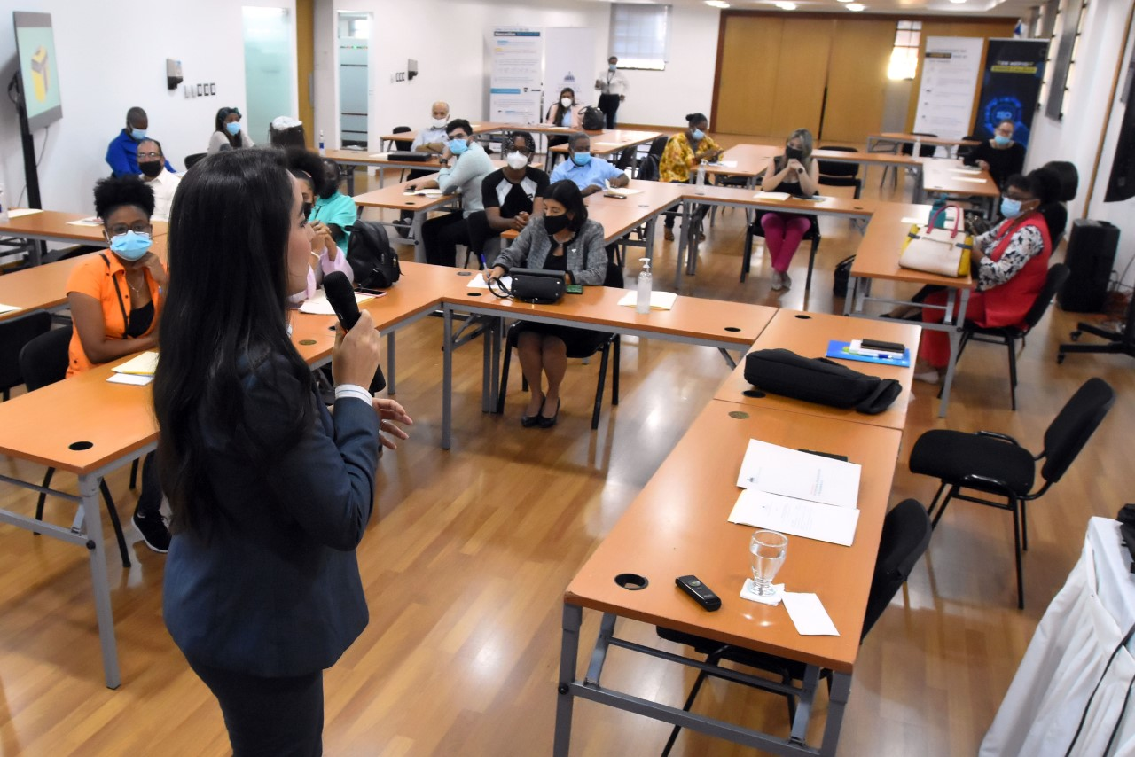 CASFL y APAP imparten taller de Reputación y Comunicación Institucional para asociaciones sin fines de lucro