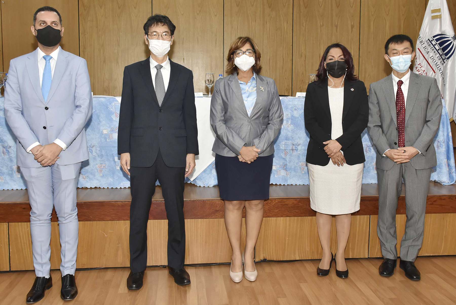 voluntarios japoneses