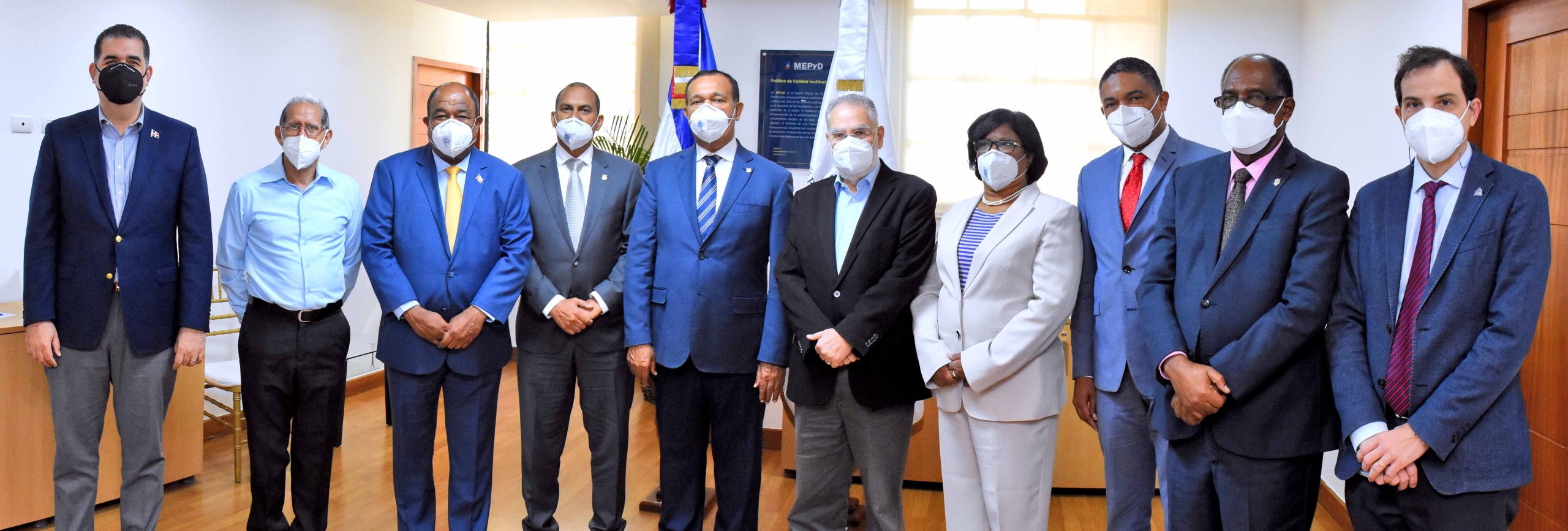 ALMUERZO CON LOS SENADORES DE LA REGION FRONTERIZA - 03