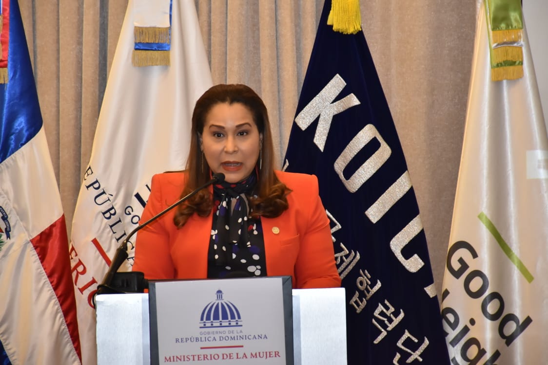 Maira Jiménez, Ministra de la Mujer.
