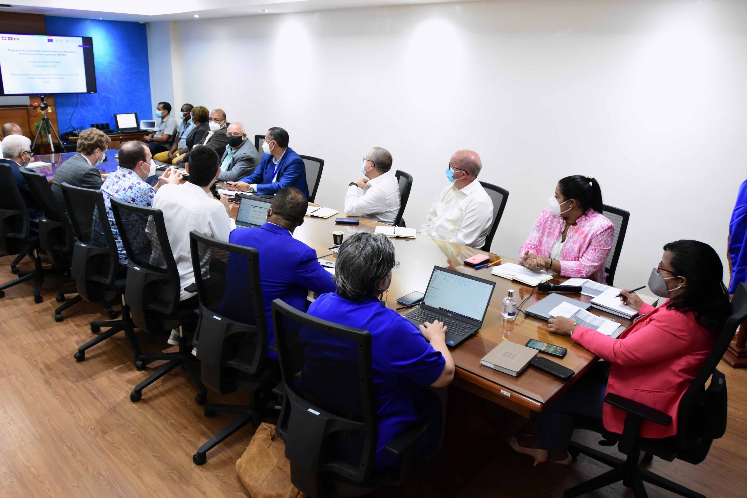 Representantes de agencias de seguridad nacional adscritos participaron junto a s, la Unión Europea, OIM y la FIIAPP.