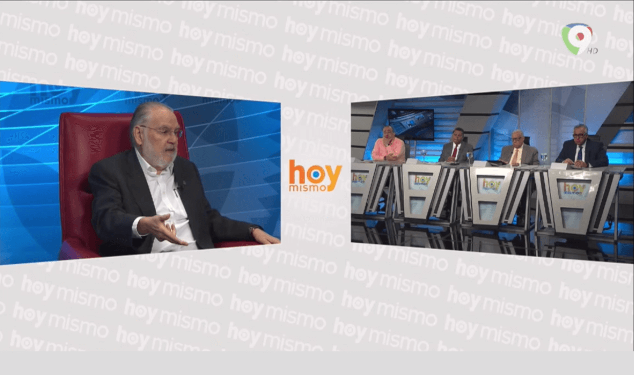 El ministro de Economía, Planificación y Desarrollo, Miguel Ceara Hatton, entrevistado en el programa Hoy Mismo, por Color Visión, canal 9.