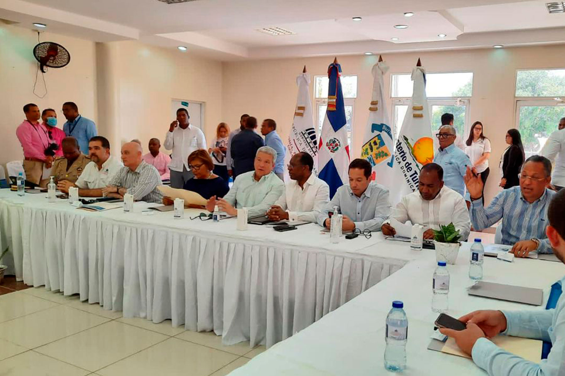 El director de la Dirección de Políticas de Desarrollo de la Zona Fronteriza, Erick Dorrejo, durante su exposición.