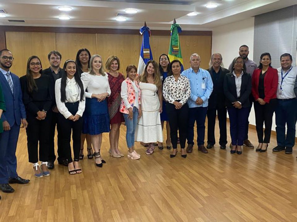 Grupos de trabajo durante el cierre de misión de la IV Reunión de Cooperación Técnica Brasil – Republica Dominicana.