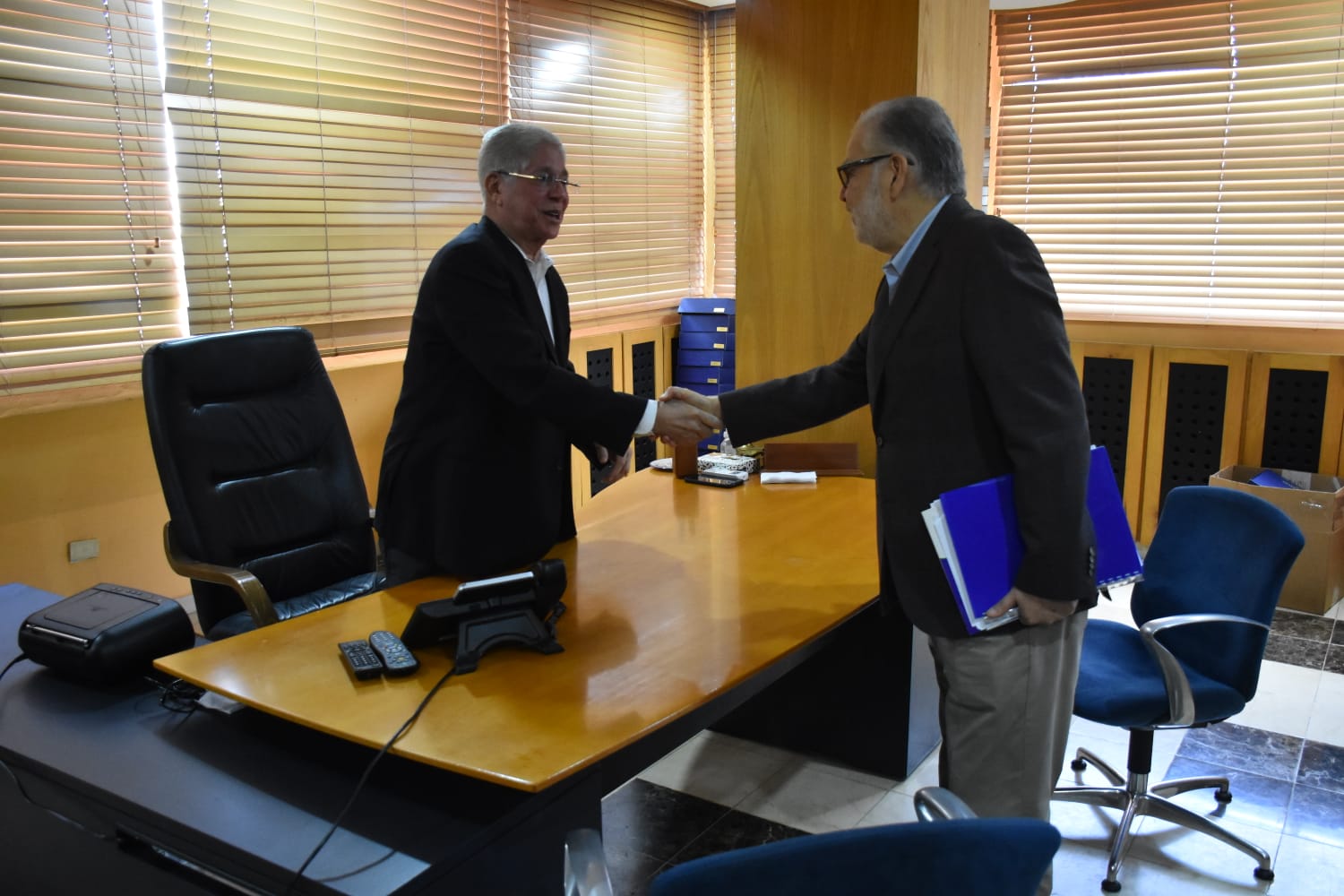 Ministro con Bienvenido