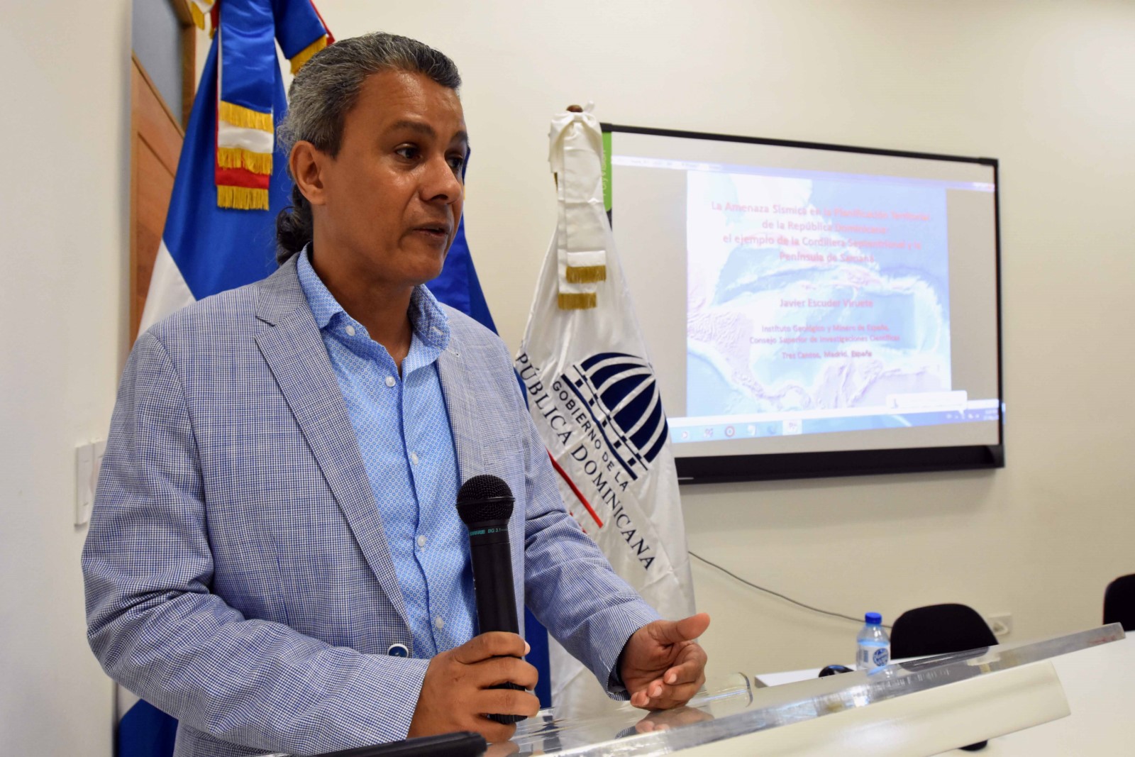 Franklin Santo, encargado de seguimiento del Viceministerio de Ordenamiento Territorial y Desarrollo Regional.