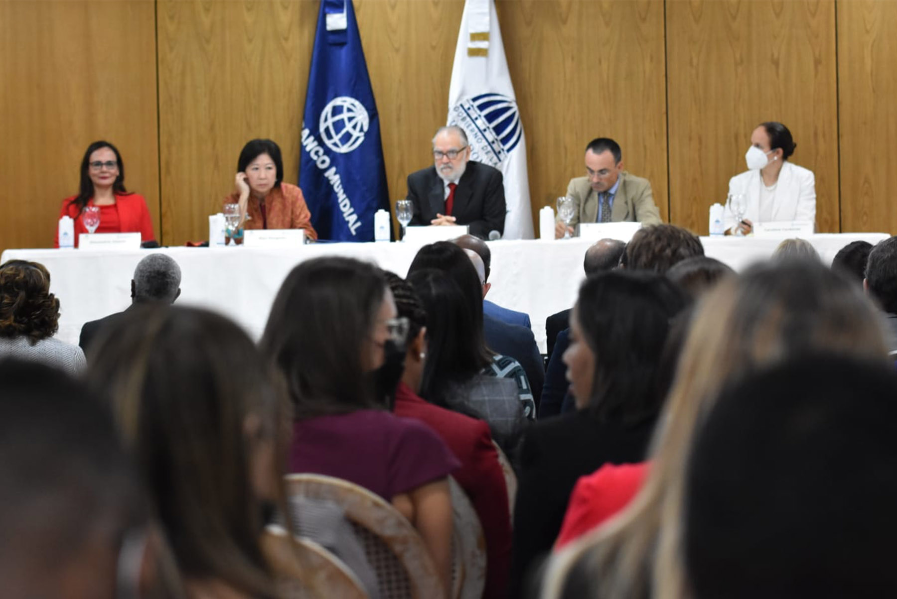 Grupo Banco Mundial y Ministerio de Economía