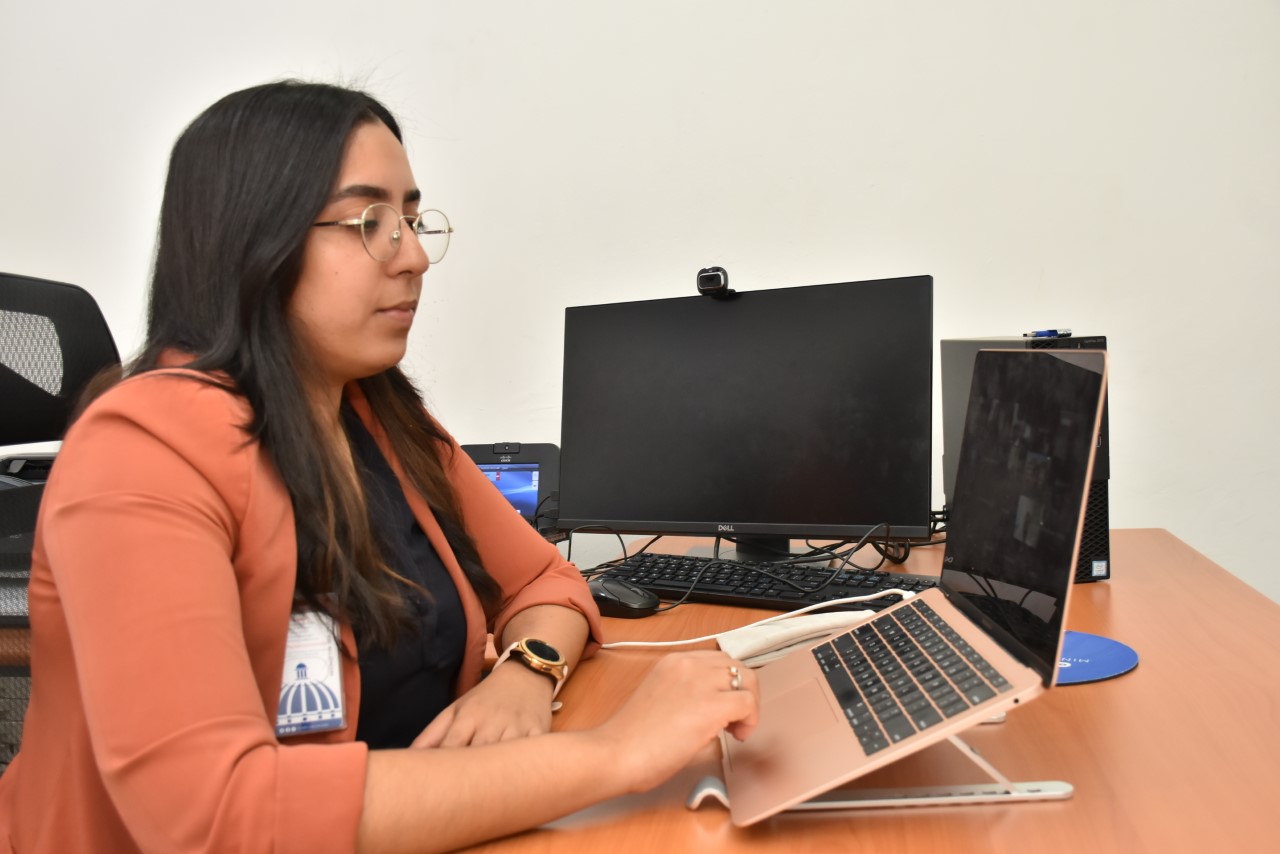 La encargada de Negociación de Cooperación Bilateral, Pamela Polanco Jorge, valoró el proyecto destinado a corregir la  deficiencia en el registro oficial de nombres geográficos utilizados en la elaboración de la cartografía base del país.