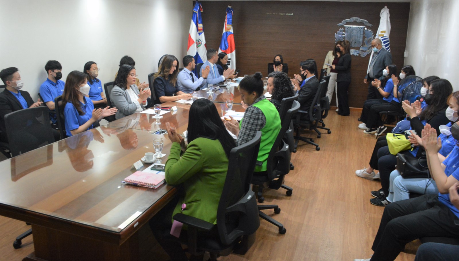 Entrega de Voluntareados de Corea