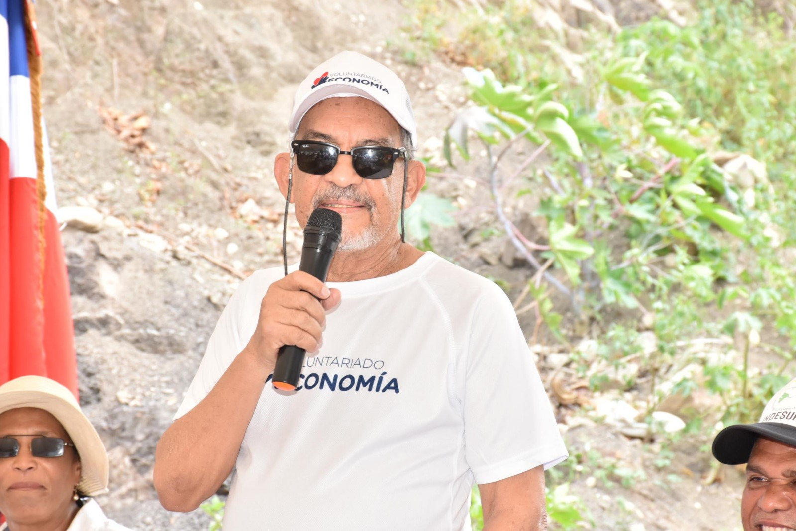 El director del gabinete, Ranulfo Rodríguez afirmó que la primera iniciativa del Voluntariado de Economía en Peralta recuerda la memoria y la obra del extinto ministro de Medio Ambiente Orlando Jorge Mera.