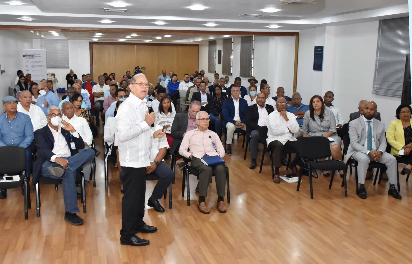 Domingo Matías, viceministro de Ordenamiento Territorial y Desarrollo Regional del Ministerio de Economía, Planificación y Desarrollo mientras presenta el sistema de territorialización de las políticas públicas: “Planificando con y para la Gente”.