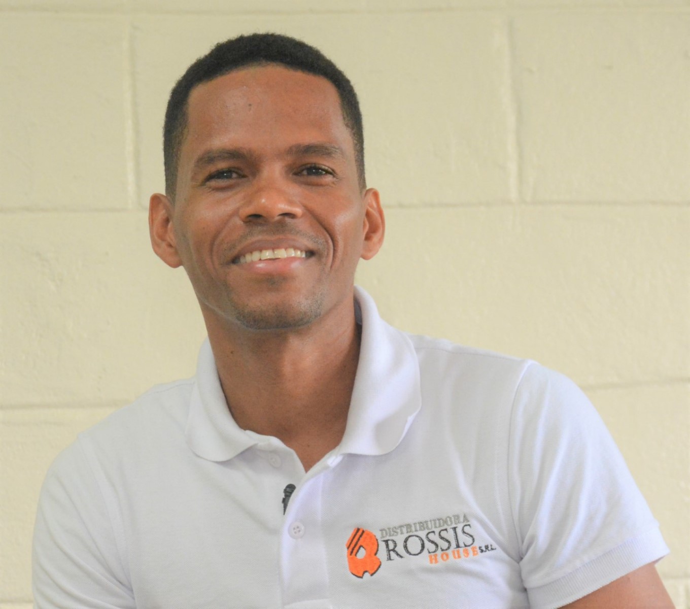 Garikson Rossis de la Criz- Propietario Distribuidora Rossis House