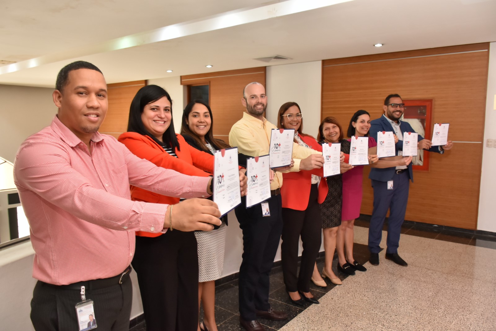 Víctor Rodríguez, Magaly Gómez, Merari Muñoz, Gilberto Valdez, Águeda Suarez, Andrea Zapata, Sorangel Moya, Rafael Ventura del VAF.
