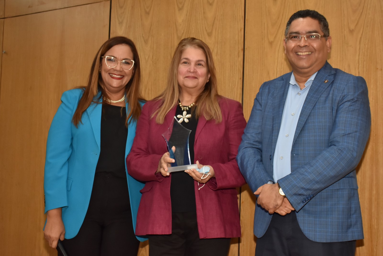 República Dominicana y Japón lanzan proyecto para producir peras japonesas en Constanza