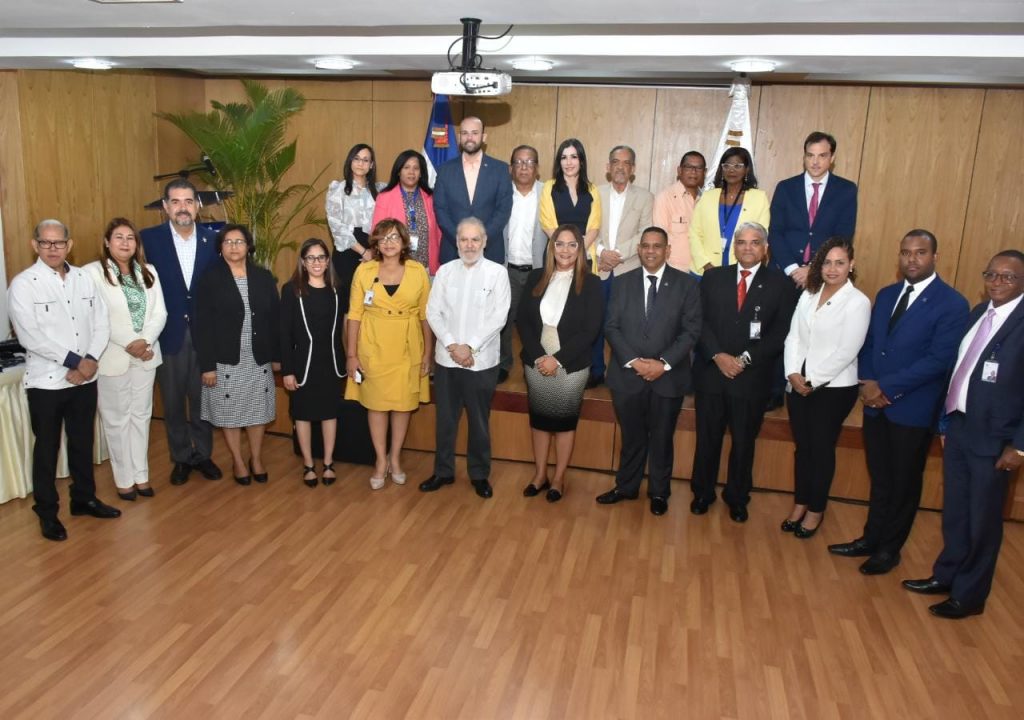 Funcionarios de MEPyD