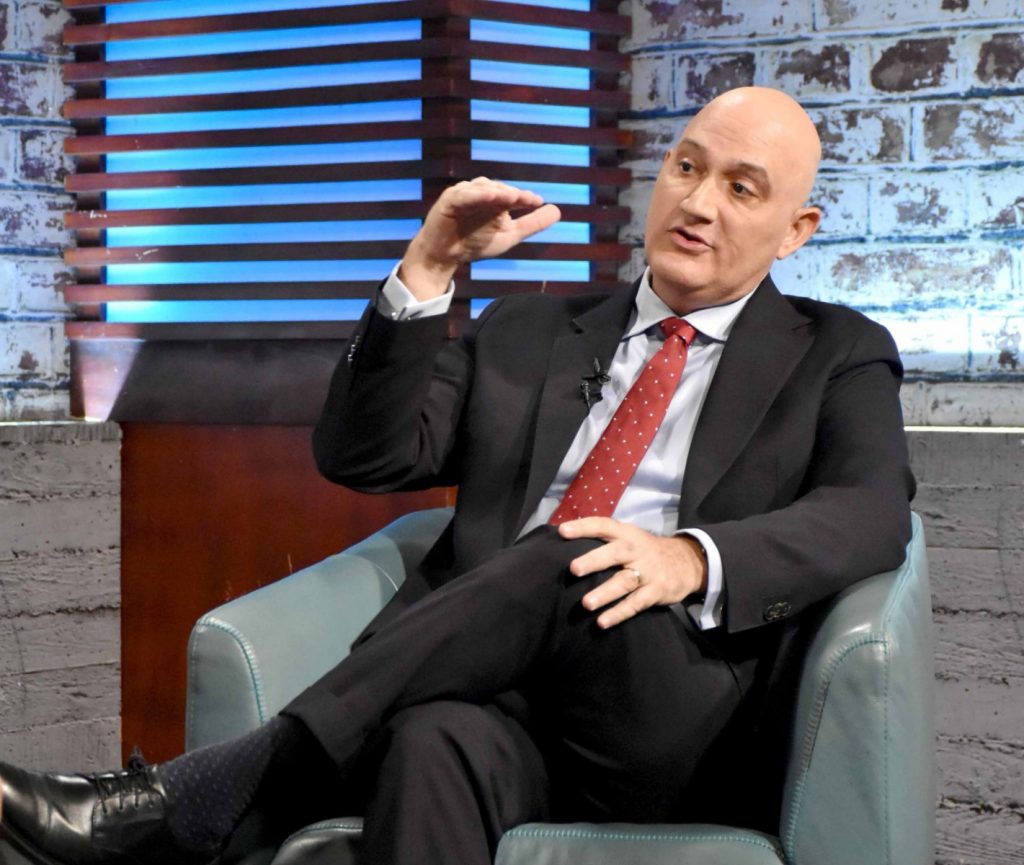 Pável Isa Contreras, ministro de Economía, Planificación y Desarrollo, entrevistado en Siendo Honestos.