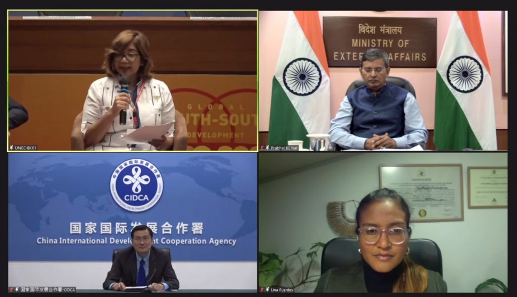 Olaya Dotel y participantes.