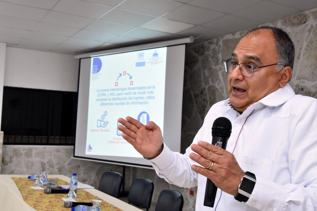 El director de la División de Estadísticas de la Comisión Económica para América Latina y el Caribe  Rolando Ocampo, explica la importancia de la medición y los indicadores para el diseño de políticas públicas que impulsen el desarrollo.