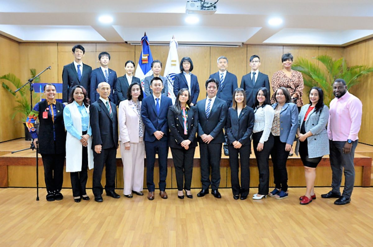 El Ministerio de Economía, Planificación y Desarrollo y la Agencia de Cooperación Internacional del Japón (JICA), presentan los resultados de las misiones de tres cooperantes como parte del programa Servicio de Voluntarios Japoneses para la Cooperación con el Extranjero (JOCV).