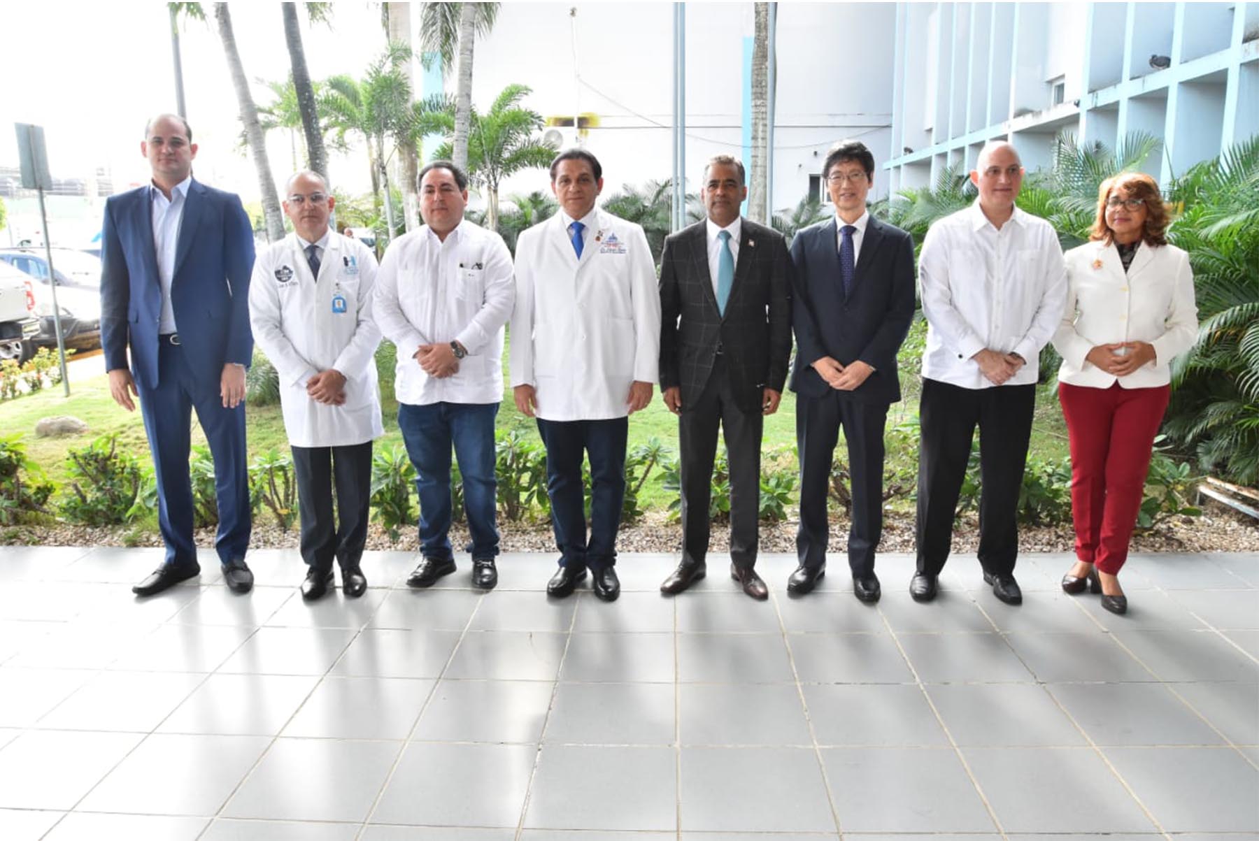 Gobierno dominicano recibe de Japón la donación de tres tomógrafos para mejorar servicios de salud en hospitales