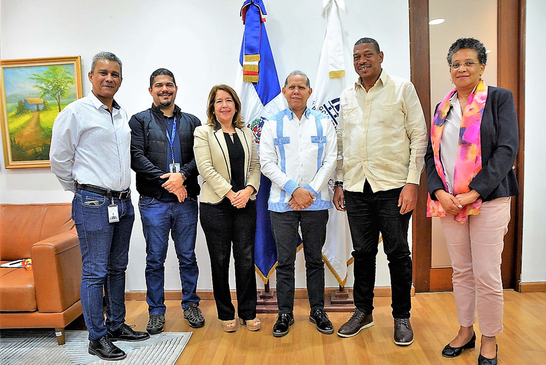 VICEMINISTRO DOMINGO MATIAS VISITA SUR FUTURO