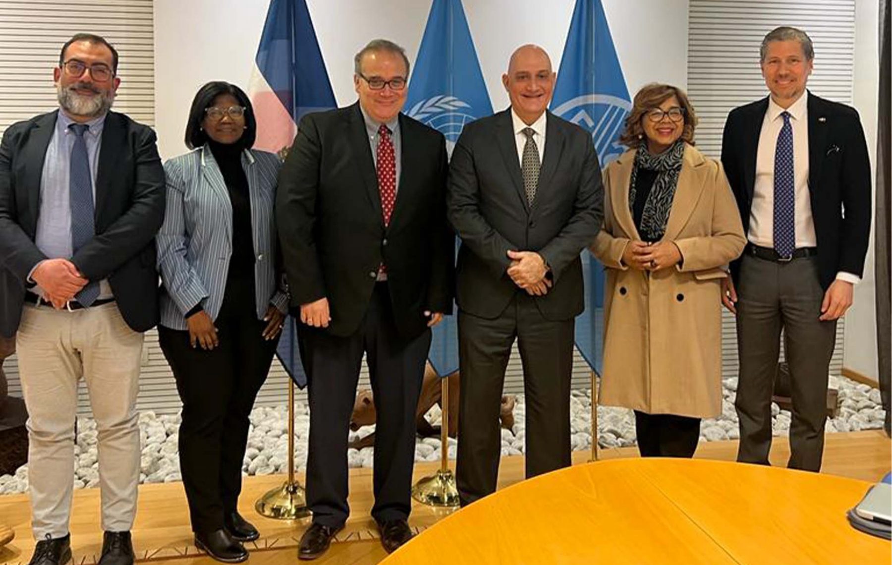 ministro visita y reuniones en la FAO