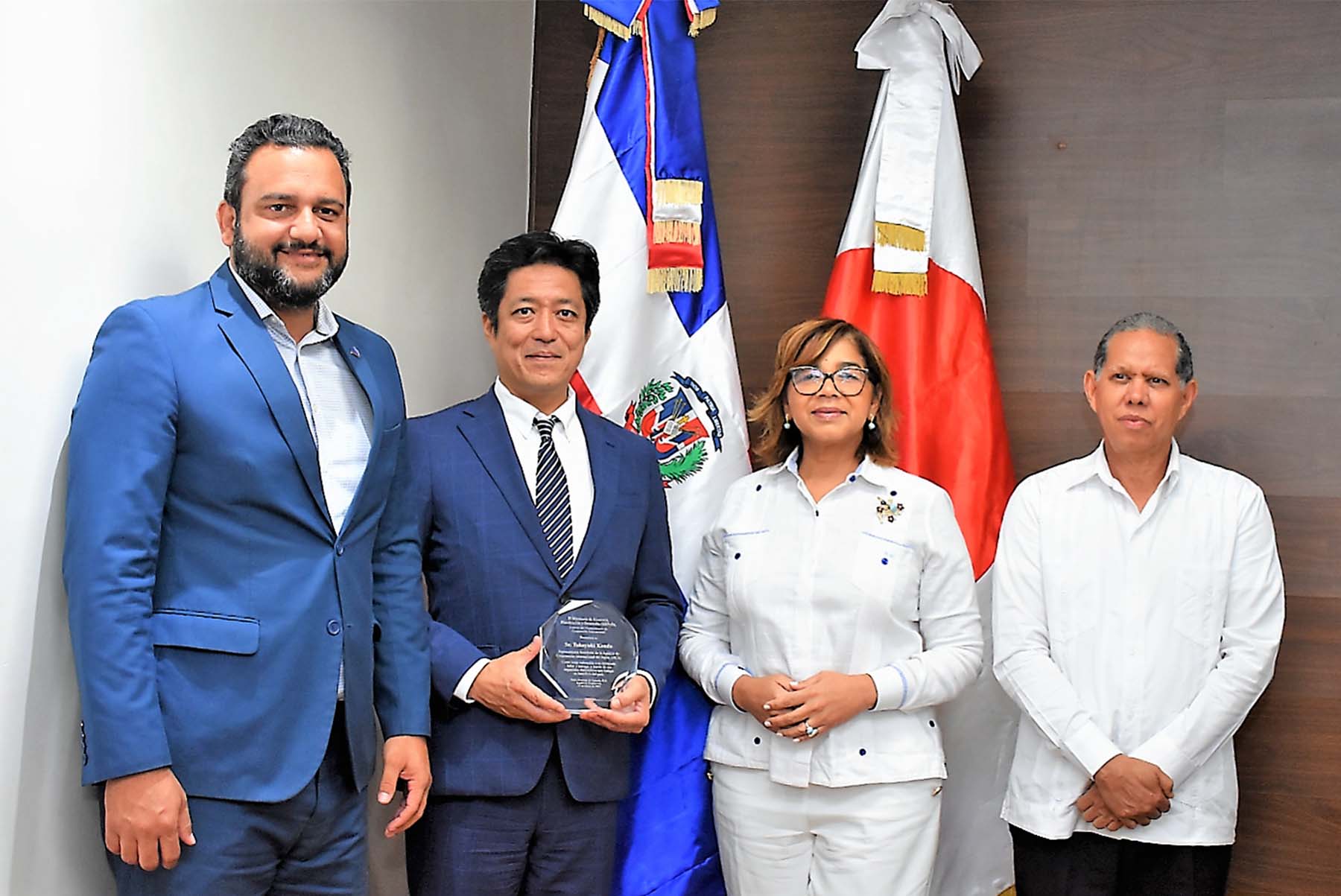 despedida de Takayuki Kondo, rev DIGECOOB