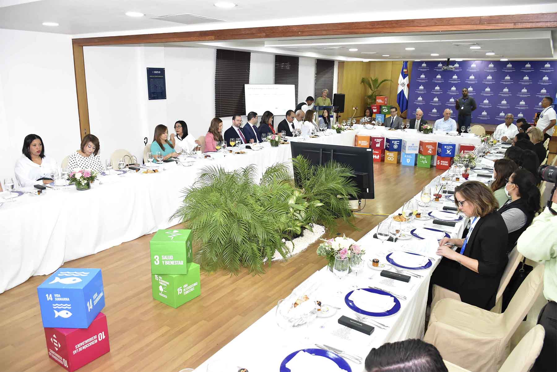 PAVEL ISA CONTREAS DIALOGO CON SECTOR PRIVADO- NACIONES UNIDAS