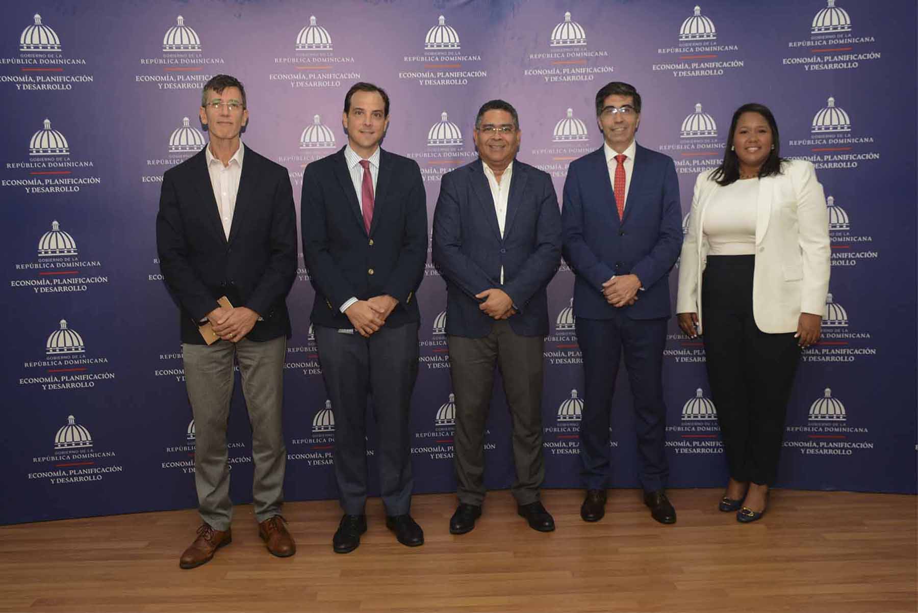 Ministerio de Economía socializa avances en la estimación de los precios sociales de República Dominicana