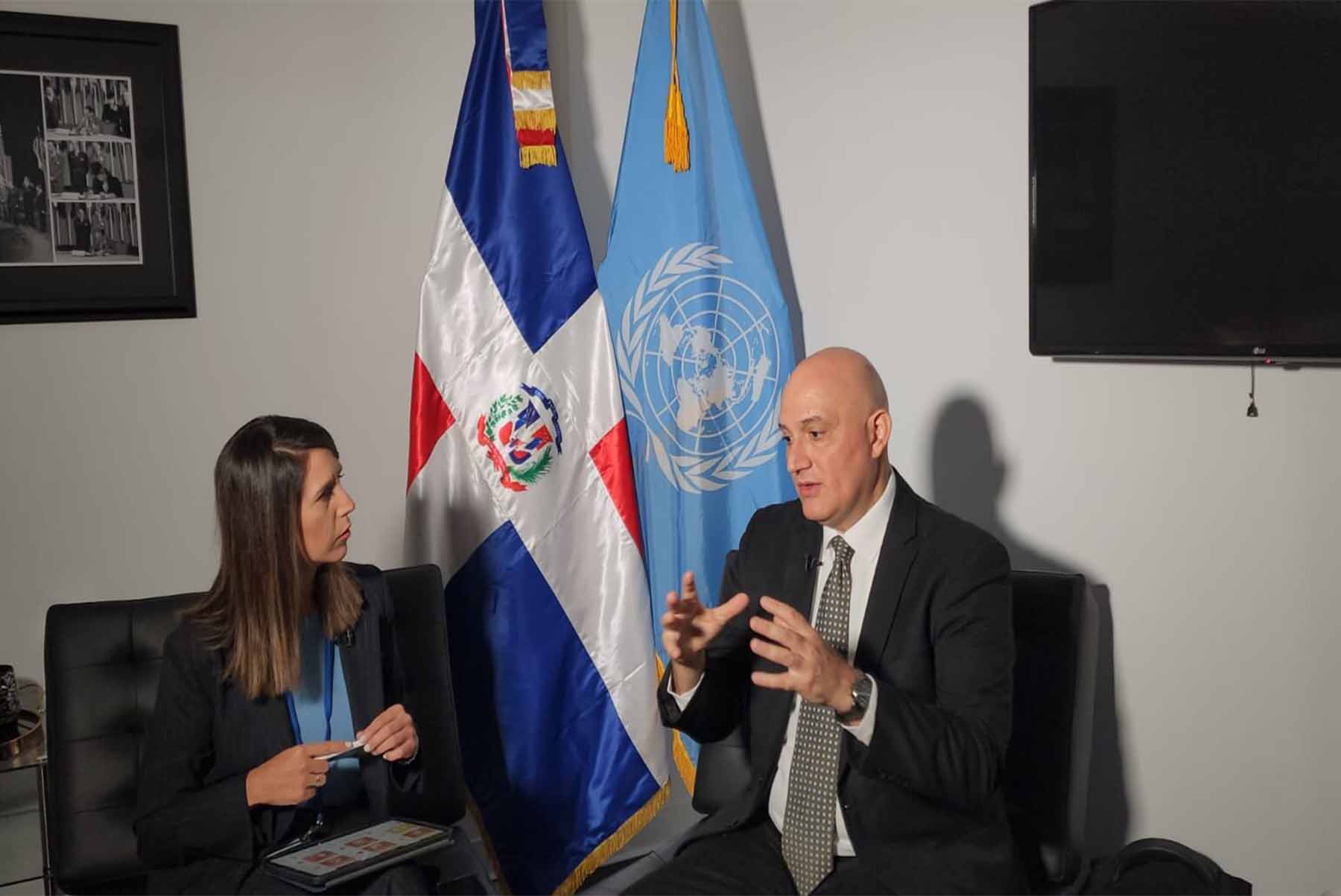 Ministro Pável Isa entrevistado en NY