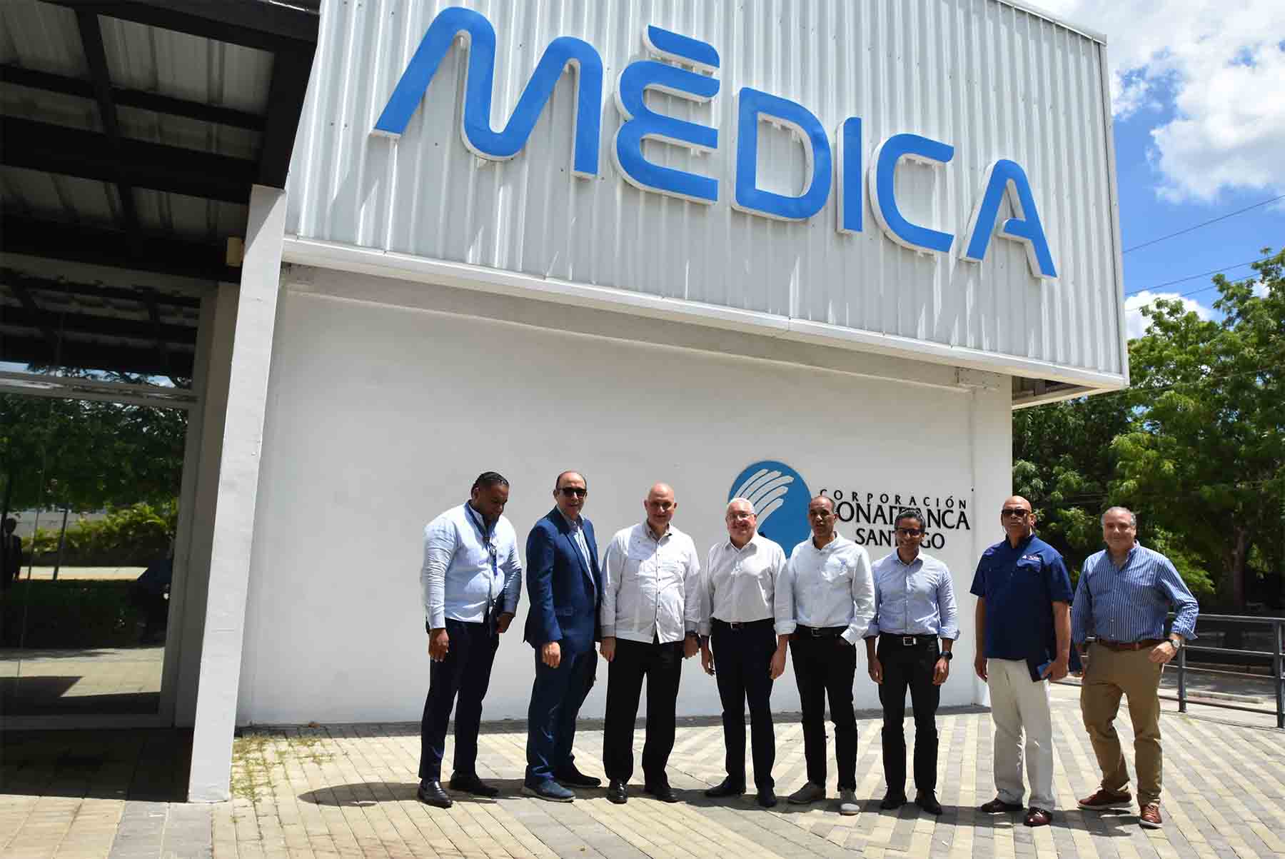 Ministro de Economía afirma en Santiago