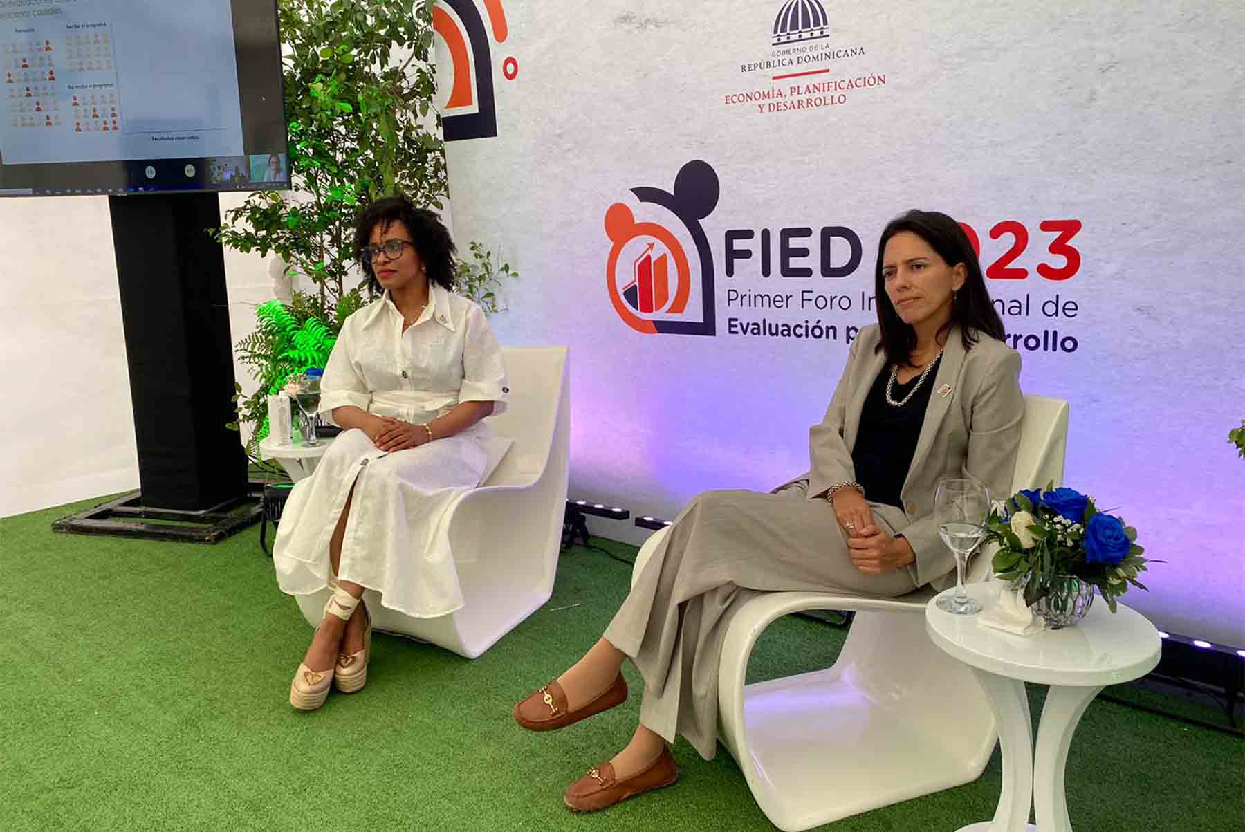 Las investigadoras Mabeli Díaz y Claudia Macías manifestaron en FIED 2023,