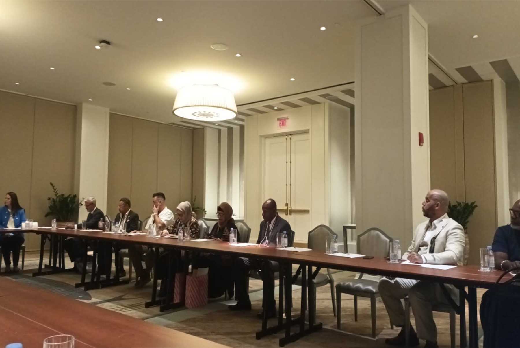 Ministro panel , reuniones bilaterales en Bahamas y conversatorio oportunidades de negocios