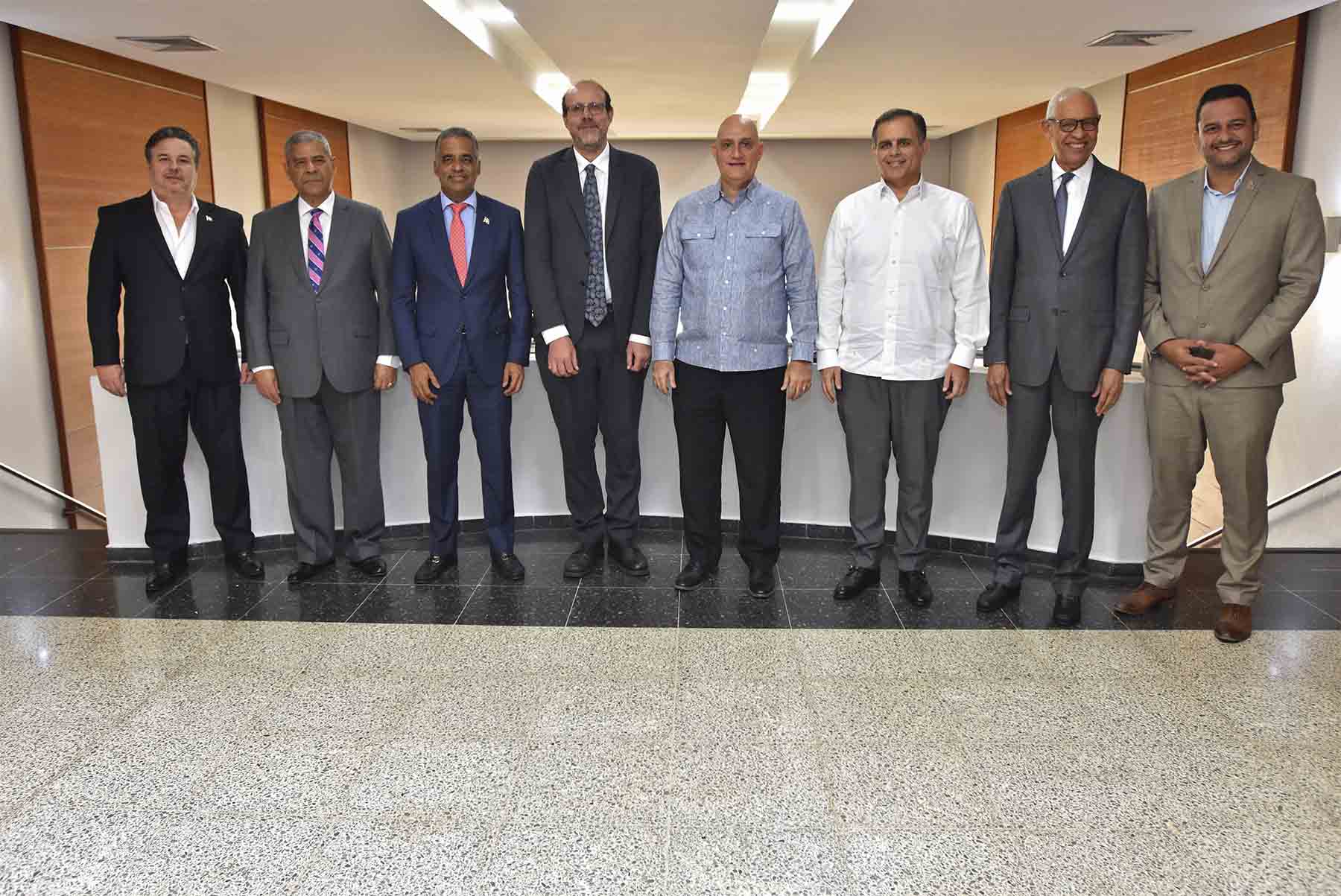 Reunión Comité de Evaluación Gubernamental con el Premio Nobel Michael Kremer