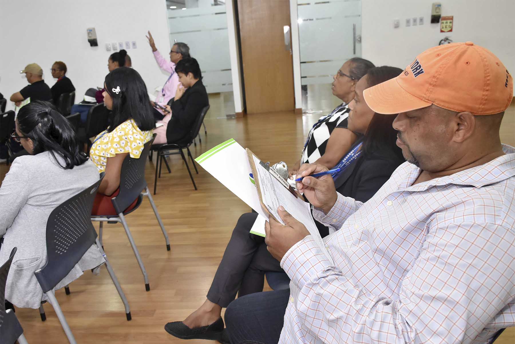 Charla de derechos del consumidor impartida por Pro Consumidor