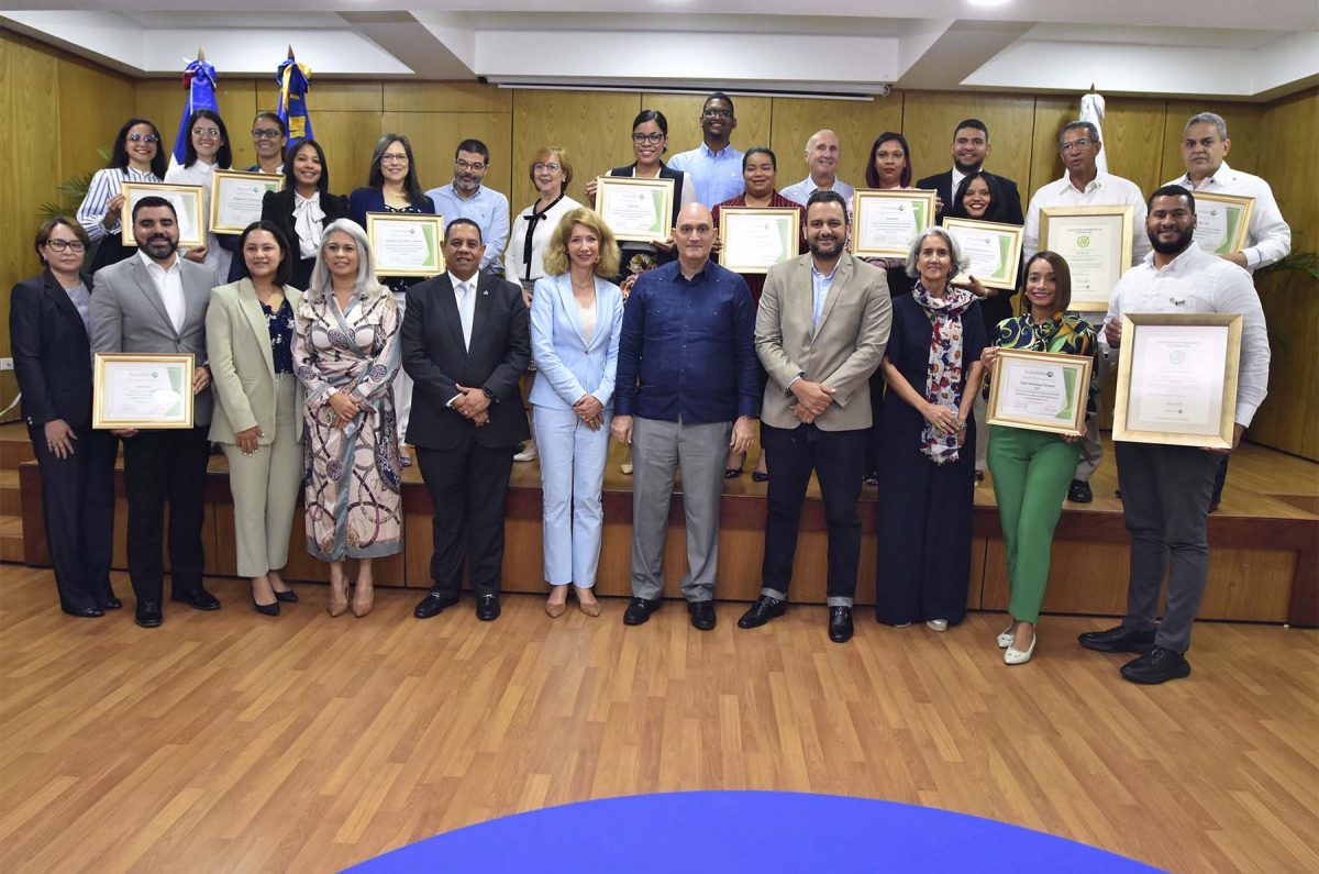 ENTREGA DE GALARDONES SOBRE LAS 3Rs