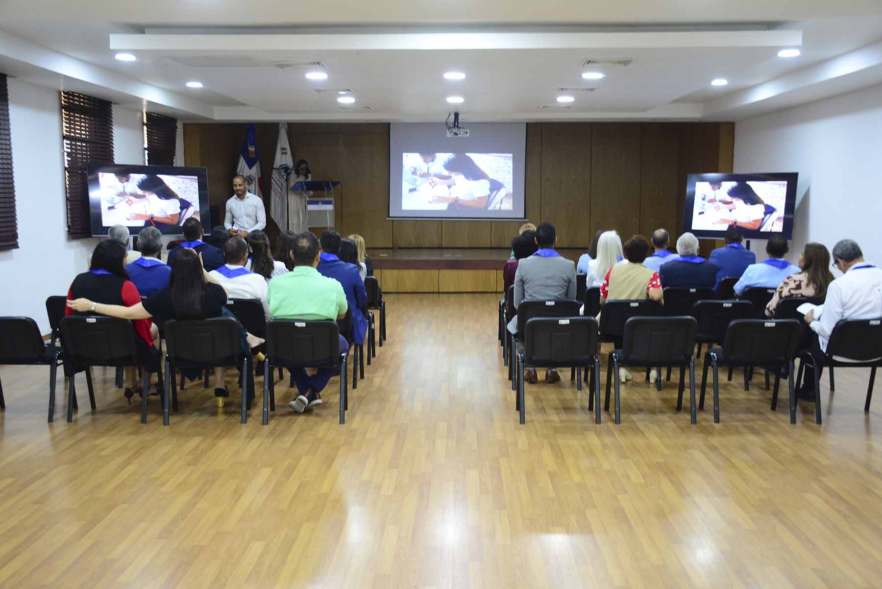 Entrega de Certificados Programa de Liderazgo